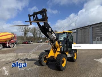 JCB 407