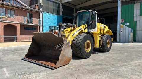 New Holland W 270