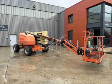 JLG 520AJ