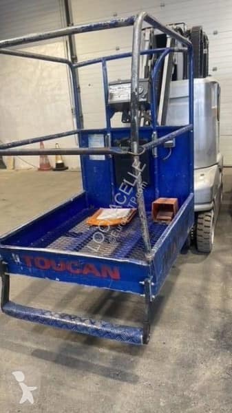 JLG