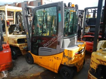 Jungheinrich EFG320