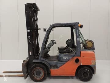 Toyota 02-8FGF30