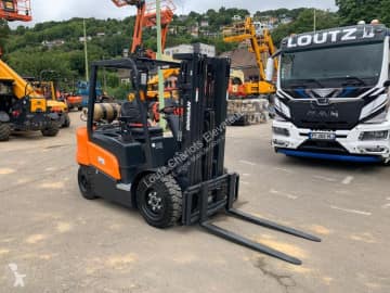 Doosan G25P