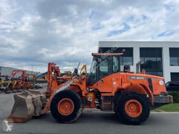 Doosan DL 200