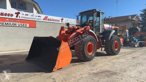 Hitachi ZW220