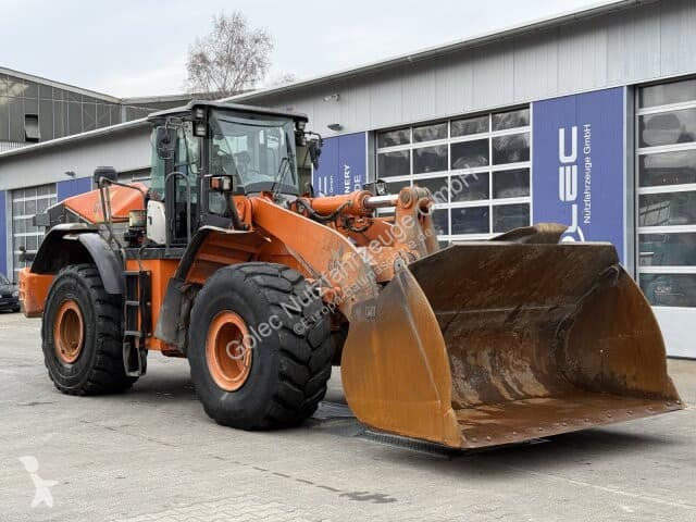 Hitachi ZW310