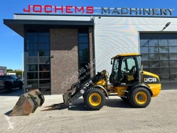 JCB 409