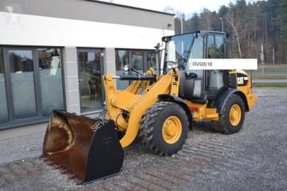 Caterpillar 906