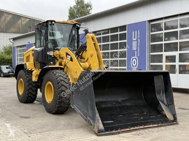 Caterpillar 930